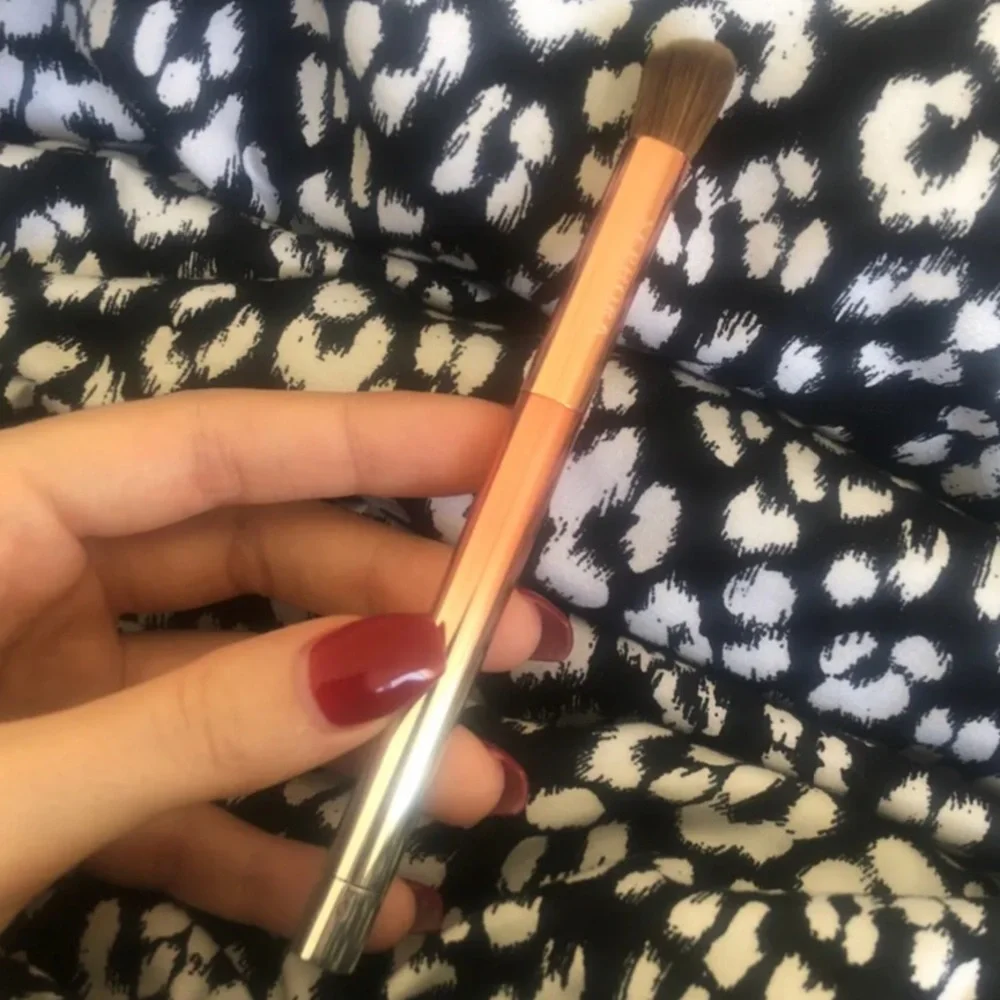 Sephora Magnetic Concealer Brush